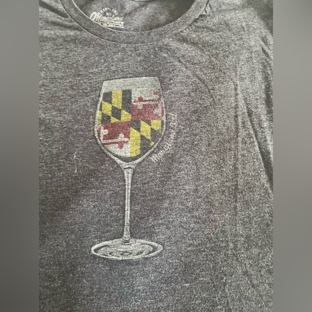 Women’s Maryland Flag Wine Glass Graphic T-Shirt